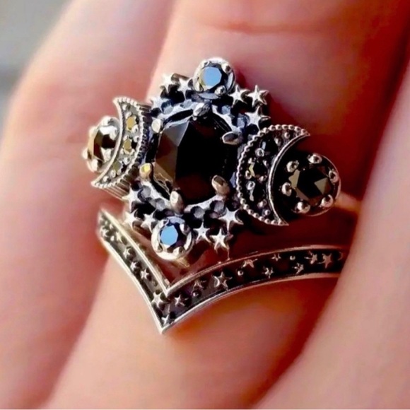 MOON 🌙& ⭐️ STAR Black Engagement Ring 💍 Perfect for those who LOVE ❤️ - Picture 2 of 6